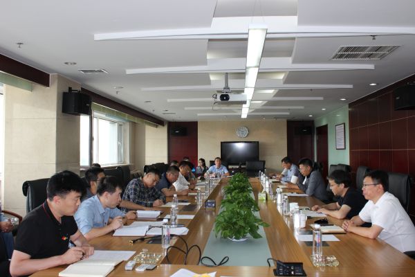 建管公司召开党委专题学习（扩大）会议